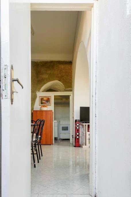 Appartamento In Pietra Di Tufo Verde Ischitana, Forio Forio  ภายนอก รูปภาพ
